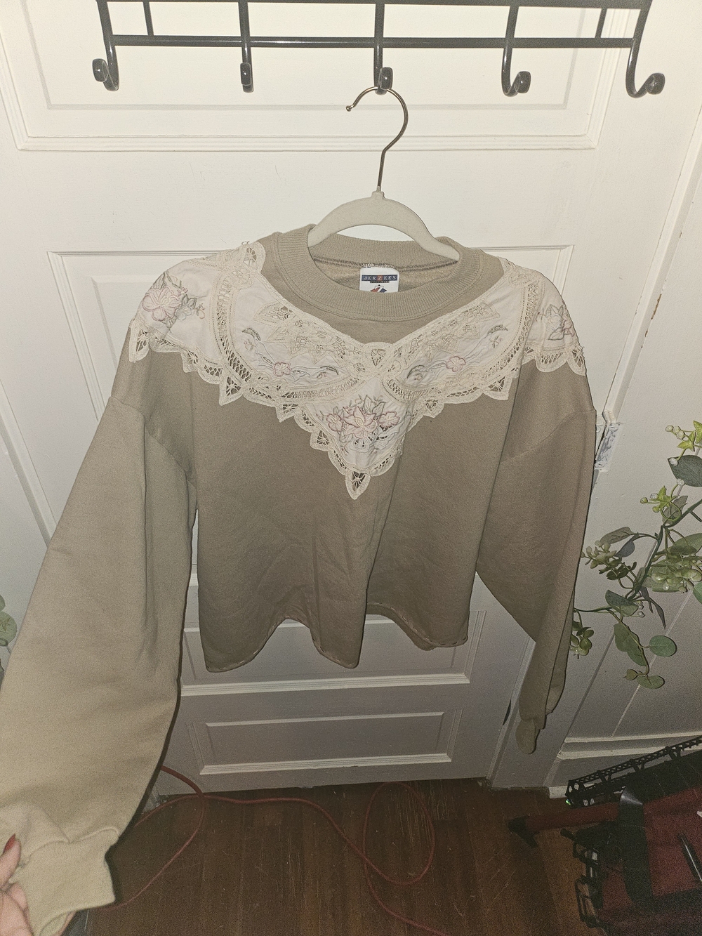 Jerzees Taupe Sweatshirt with Cream Lace Custom Made Cotrafe Core Vibes - Picture 3 of 12